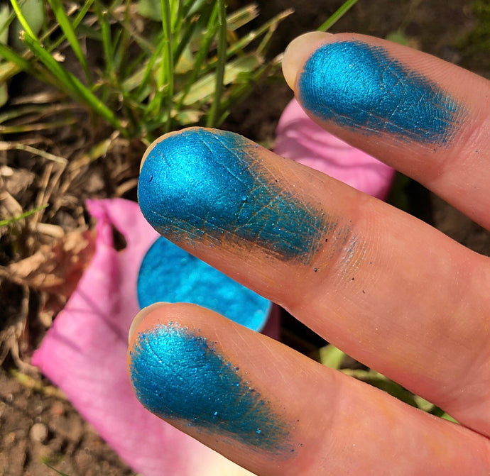 Metallic Blue Eyeshadow High shine pigmented unique colour on fingers 