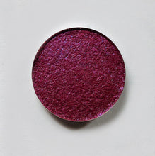 Load image into Gallery viewer, Jewel tones purple pink eyeshadow in magnetic pan 26mm 
